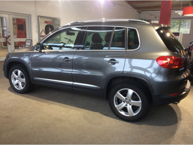 D21624_01.jpg D21624_01.jpg