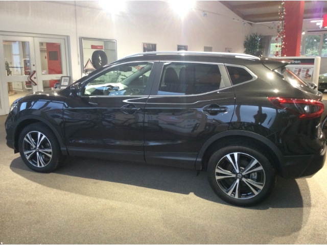 D21628_01.jpg D21628_01.jpg