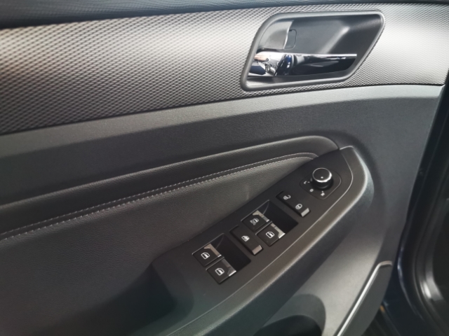 N19024_01.jpg N19024_01.jpg