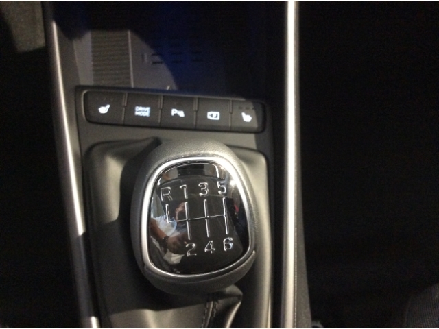 V21034_01.jpg V21034_01.jpg