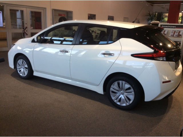 V21050-2_01.jpg V21050-2_01.jpg