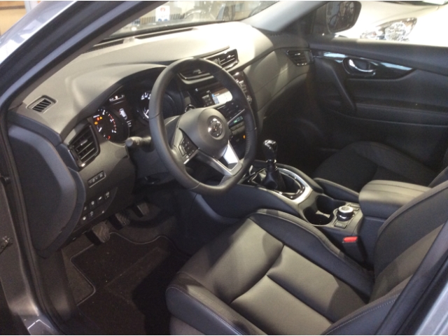 V21052_01.jpg V21052_01.jpg